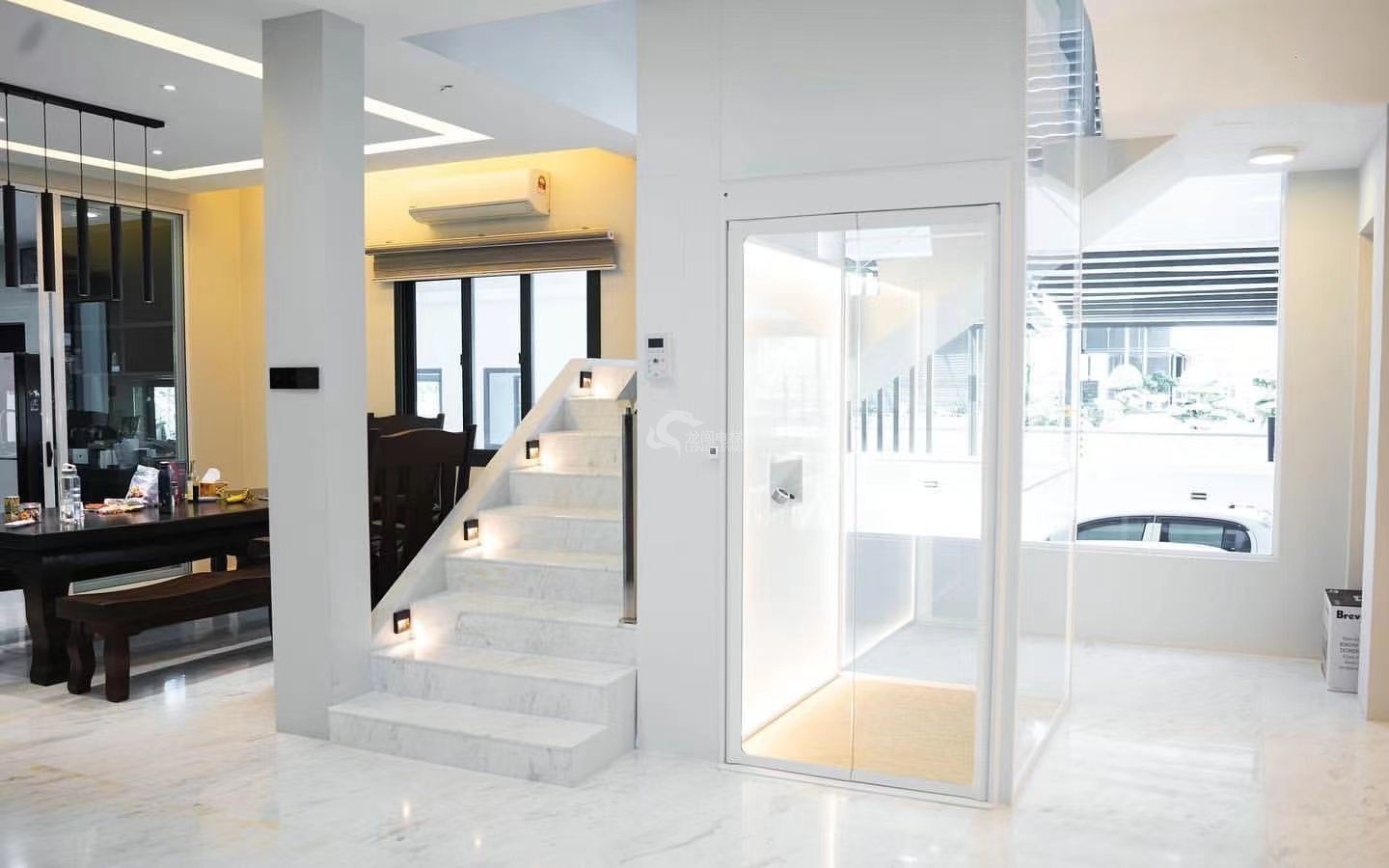 两层小型家用电梯：为现代住宅提供舒适与便利333.jpg